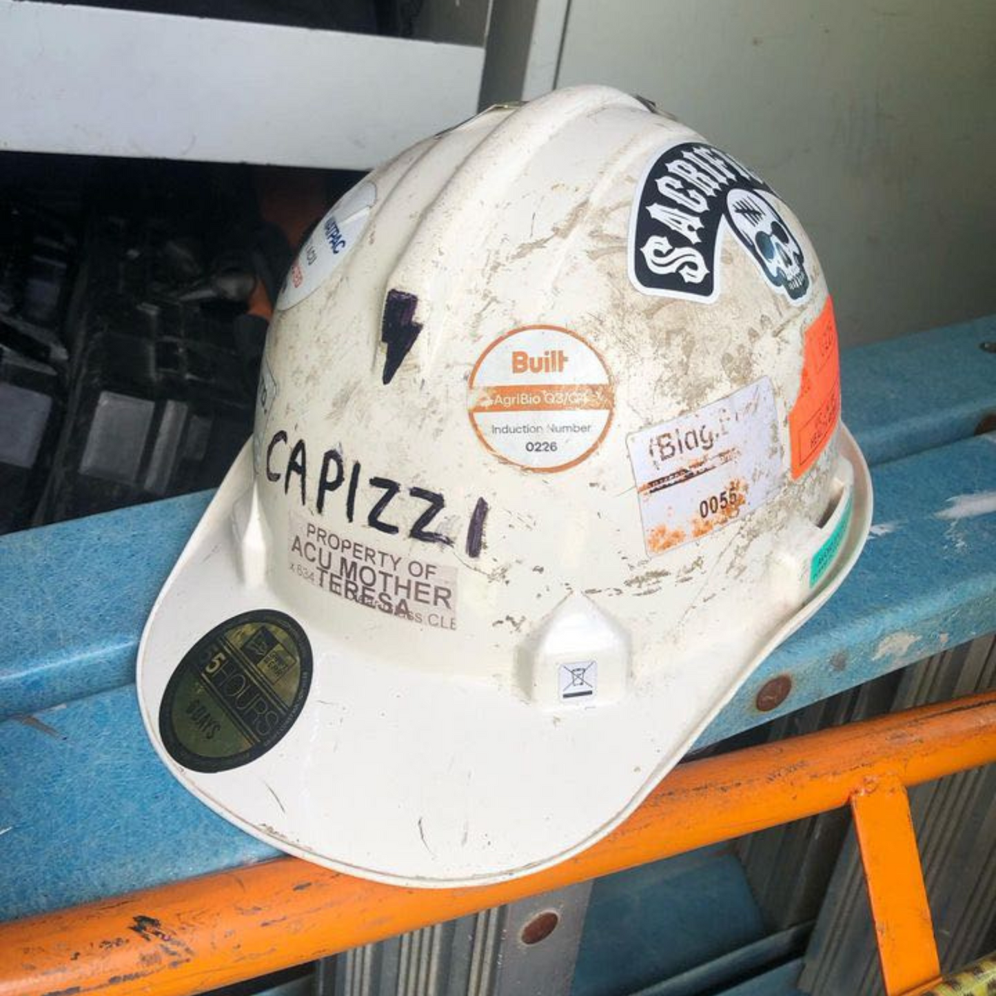 55 HR WEEK HARD HAT STICKER